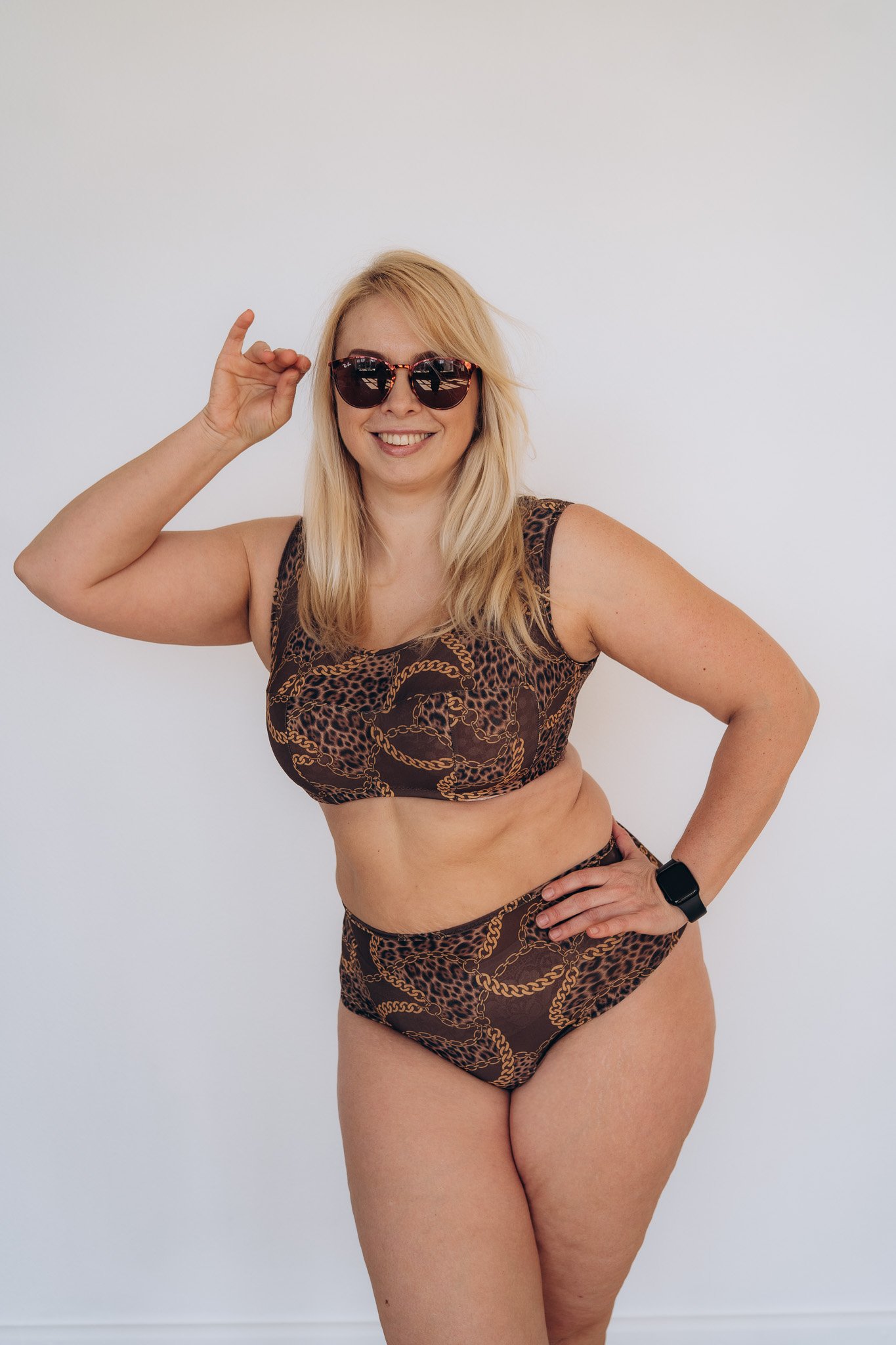 Full-Bust Support Swimsuit Top Full-Bust Support Swimsuit Top